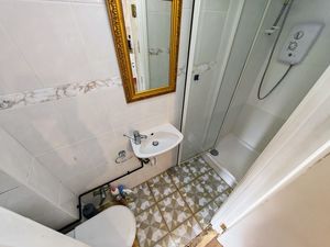 Photo 9- click for photo gallery